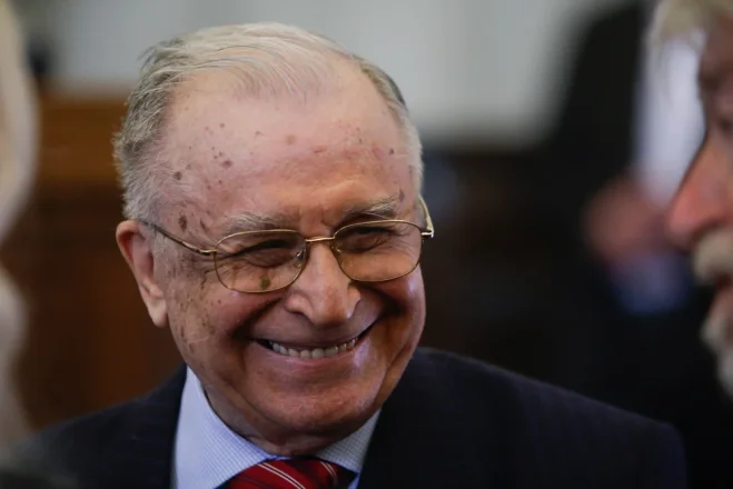 Ion Iliescu îl felicită pe Nicușor Dan: „Victoria dumneavoastră reflectă speranțele profunde ale cetățenilor