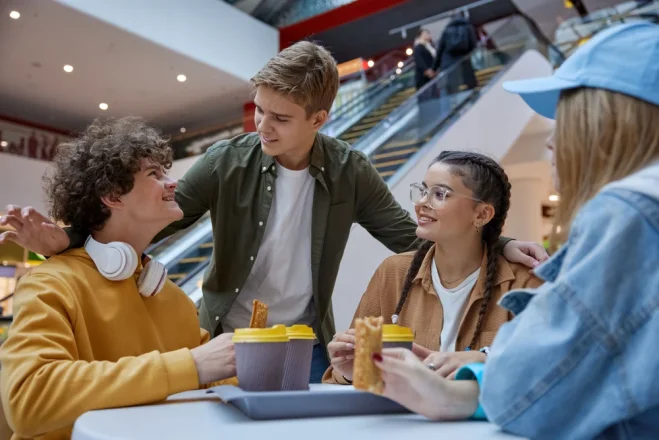 Abilități esențiale pe care europenii le stăpânesc în adolescență, iar americanii abia la maturitate Abilităţi pe care europenii le dobândesc în adolescenţă şi americanii abia la maturitate