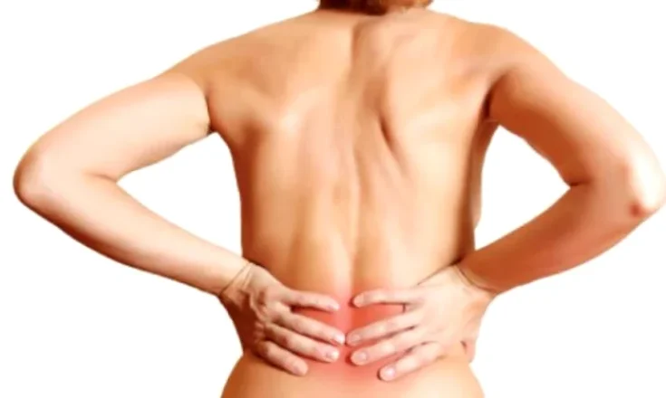 5 obiceiuri zilnice care îți distrug coloana vertebrală și îți provoacă dureri de spate fără să realizezi