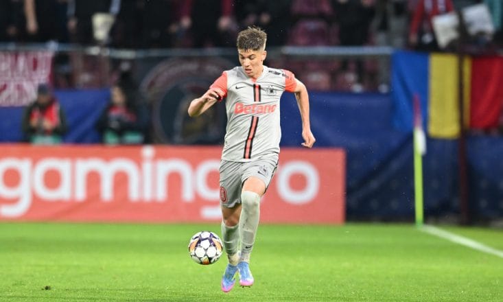 Alex Stoian, în extaz după golul fulgerător care a aprins SuperLiga! Alex Stoian, în extaz după golul fulgerător care a aprins SuperLiga!