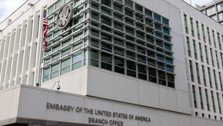 Bărbat arestat la New York pentru tentativă de atac asupra ambasadei SUA din Tel Aviv cu cocktailuri Molotov