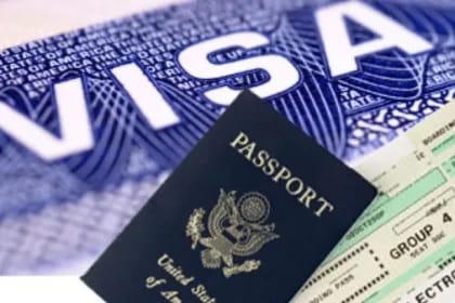 Administrația Trump schimbă regulile pentru vizele studenților; Ambasadele SUA, inclusiv cea din România, suspendă interviurile