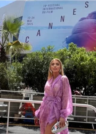 Vedeta română care a impresionat la Cannes, întâlnindu-se cu Naomi Campbell și Scarlett Johansson: „Am fost mândră să descopăr și românce remarcabile acolo