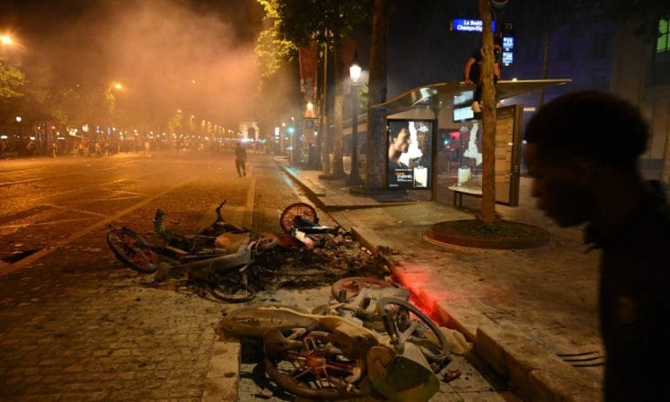 Americanii reacționează ferm după evenimentele din Franța: Emmanuel Macron promite o atitudine necruțătoare!