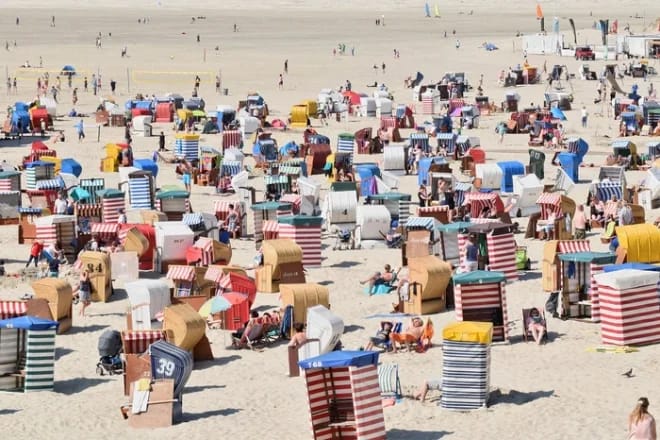 Stațiunea de la Marea Neagră cu amenzi de până la 1.000 lei pentru neplata parcării. Unde găsești parcare gratuită pe litoral