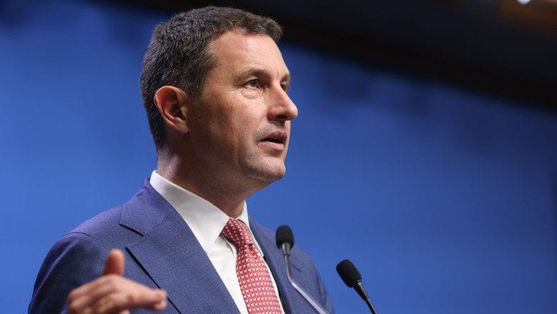 Ministrul Tanczos Barna: „România a primit astăzi un ultim semnal" după criticile Comisiei Europene privind deficitul Ministrul Tanczos Barna: „România a primit astăzi un ultim semnal” după criticile Comisiei Europene privind deficitul