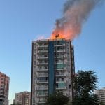 Tragedie în sud-estul Turciei: Incendiu în clădire cu 13 etaje soldat cu trei morți, inclusiv doi copii