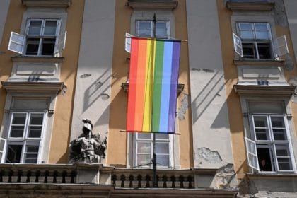 Ungaria interzice prin decret afișarea simbolurilor LGBTQ pe clădirile publice