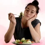 5 obiceiuri zilnice care îți sabotează energia și metabolismul, chiar dacă mănânci sănătos