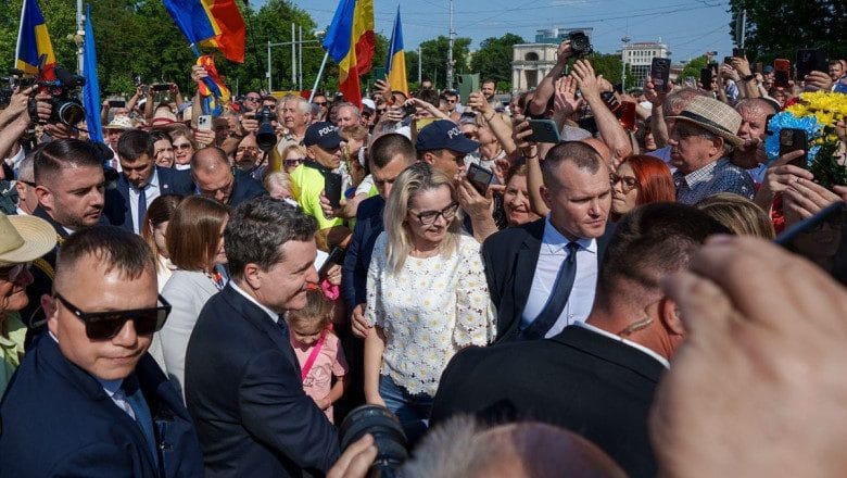 Nicușor Dan, primit cu entuziasm la Chișinău: Peste 80% dintre basarabenii cu cetățenie română i-au acordat votul