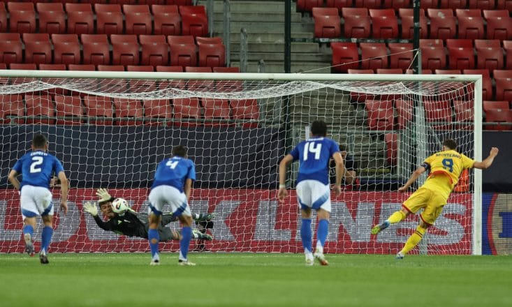 Debut dificil pentru „Tricolori” la EURO 2025: Louis Munteanu a ratat un penalty în meciul cu Italia U21