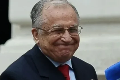 Starea de sănătate a lui Ion Iliescu se îmbunătățește: stabilitate cardiacă și parametri respiratorii echilibrați