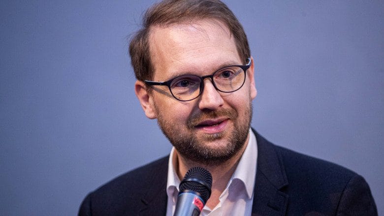 Dominic Fritz: E timpul să schimbăm radical politica externă a României