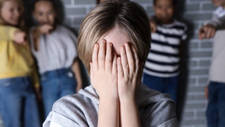 Daniel David: Camere în sălile de clasă și sesizări anonime - soluții esențiale pentru stoparea bullyingului în școli Daniel David: Camere în sălile de clasă și sesizări anonime – soluții esențiale pentru stoparea bullyingului în școli