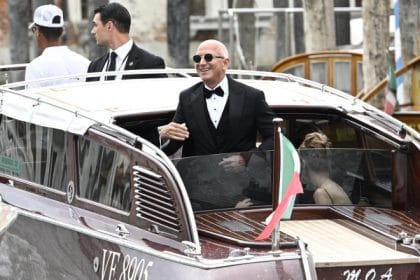 Jeff Bezos și Lauren Sanchez s-au căsătorit: Nunta anului care surprinde prin originalitate
