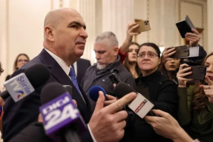 PNL se reformează fără implicarea femeilor în deciziile majore: sociologul denunță subreprezentarea din ultimii 35 de ani