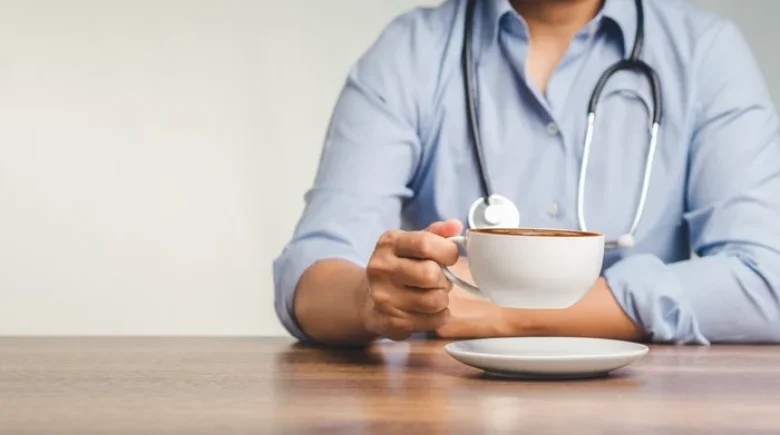 Trei băuturi populare interzise complet de un endocrinolog: motivele lor periculoase Trei băuturi populare interzise complet de un endocrinolog: motivele lor periculoase