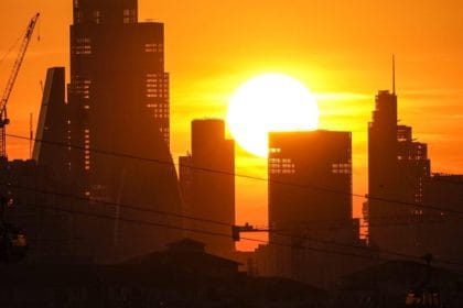 Tragedie în Catalonia: Un copil de 2 ani a murit din cauza căldurii extreme în mașină parcată în soare