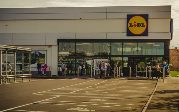 Află adevărata originea și producătorul produselor Cien de la Lidl: o companie uriașă ascunde brandul