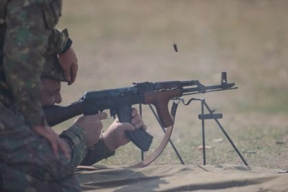 Armata română renunță la Kalașnikov și lansează un program modern de înzestrare cu arme NATO