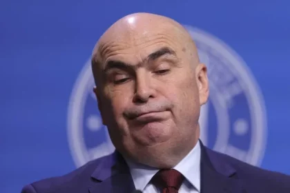 Bolojan, surpriză după întrebarea despre renunțarea la o parte din salariu