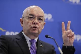 Emil Boc despre prezența PSD în coaliție: „Persistența în greșeală e un dezastru, dar corectarea e un pas înainte
