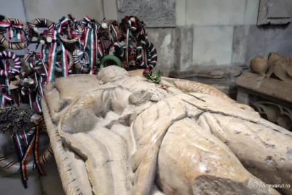 Misterele nedezlegate ale mormintelor Huniazilor: Oamenii de știință aproape de descoperiri epocale