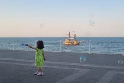 Povești incredibile din Portul Turistic Tomis: întâlniri surprinzătoare cu Gheorghe Dinică, Marin Moraru și Radu Beligan