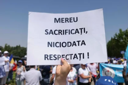 Sindicaliștii protestează în Piața Victoriei: „Măsurile fiscale periclitează gestionarea fondurilor europene