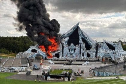 Incendiu devastator lovește scena principală a festivalului Tomorrowland din Belgia, la doar două zile înainte de start