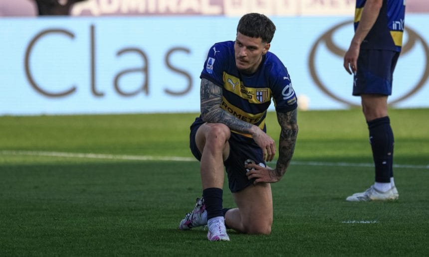 Dennis Man, fără pauză: joacă două meciuri în doar 24 de ore la Parma!