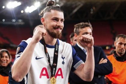 Antrenorul lui Tottenham dezvăluie ultimele informații despre Radu Drăgușin înaintea Supercupei Europei