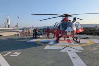 Explozie urmată de incendiu în Bacău: fata de 14 ani, stabilă; adulții, grav răniți, pregătiți pentru transfer în străinătate
