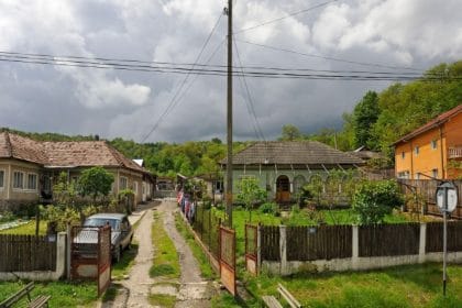 Amenzi de până la 100.000 de lei pentru construcții ilegale în curțile proprietarilor: garaje, șoproane și anexe sancționate drastic