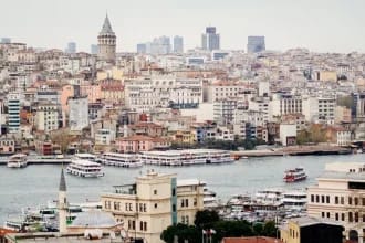 Suma exorbitantă cerută turiștilor români pentru consultul unui bebeluș în Turcia provoacă revoltă