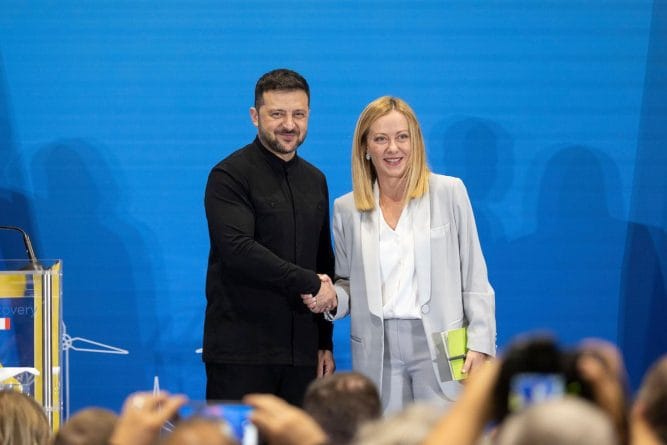 Liderii europeni pregătesc un plan de urgență pentru Ucraina, cu reacție obligatorie în 24 de ore la orice atac rusesc