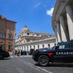 Copil de 2 ani cade din mașina în mișcare în Italia: mama acuză fratele, poliția suspectează alte cauze