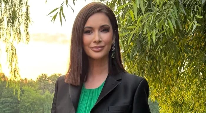 Andreea Berecleanu, intrigată de o clădire misterioasă din București: cine locuiește acolo și ce detalii au captat-o?