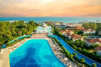 Vacanța în Turcia a unui român s-a transformat într-un coșmar: banii din seif au dispărut, află ce sumă a pierdut