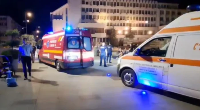 Tragedie în Vaslui: Copil de 1 an și jumătate, mort după ce a atins un spot luminos din oraș Tragedie în Vaslui: Copil de 1 an și jumătate, mort după ce a atins un spot luminos din oraș
