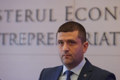 Ministrul Economiei anunță: 21 de administratori speciali demiși din societăți de stat, cu salarii de până la 30.000 lei