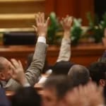 Scandal aprins în Parlament: jigniri dure și acuzații șocante în timpul dezbaterilor
