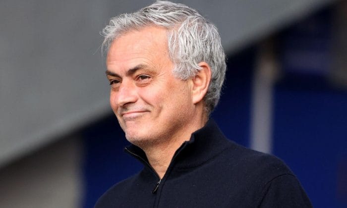 Lovitură de proporții: antrenorul demis la miezul nopții, imediat înlocuit cu Jose Mourinho Lovitură de proporții: antrenorul demis la miezul nopții, imediat înlocuit cu Jose Mourinho