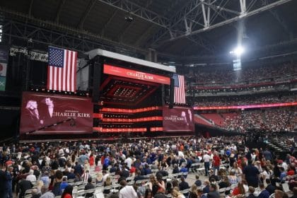 Ceremonia de adio pentru Charlie Kirk: moartea lui schimbă pentru totdeauna viitorul civilizației occidentale, Trump declară națiunea în doliu
