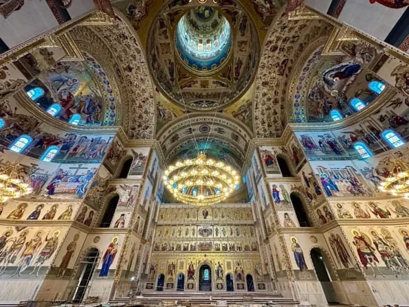 Interiorul Catedralei Naționale dezvăluit după înlăturarea schelelor: pregătiri pentru sfințire în prezența Patriarhului Ecumenic și Patriarhului României în octombrie Interiorul Catedralei Naționale dezvăluit după înlăturarea schelelor: pregătiri pentru sfințire în prezența Patriarhului Ecumenic și Patriarhului României în octombrie