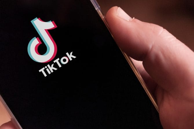 Nicușor Dan răspunde controversat: Ar trebui interzis TikTok în România? Nicușor Dan răspunde controversat: Ar trebui interzis TikTok în România?