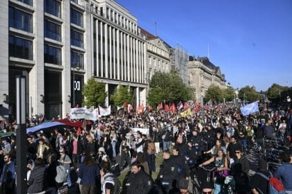 Protest masiv la Berlin: 50.000 de persoane cer încetarea războiului din Gaza, manifestări în intensificare la Geneva și Stockholm
