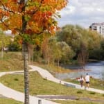 Vești bune de la meteorologi: temperaturi plăcute de toamnă până la jumătatea lunii noiembrie. Unde va ploua