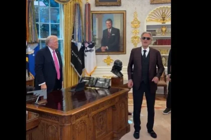 Andrea Bocelli i-a cântat lui Trump „Time to Say Goodbye”, în Biroul Oval. Momentul a devenit viral