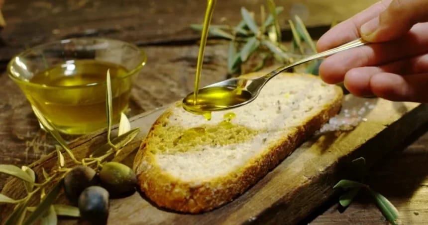 1. Ingredientul care combate inflamația - experții recomandă consum zilnic 2. Un puternic antiinflamator natural: specialiștii spun să-l consumi în fiecare zi 3. Secretul antiinflamației: de ce experții susțin consumul zilnic al acestui ingredient 4 Acest ingredient este un antiinflamator puternic. Experții spun că ar trebui consumat în fiecare zi